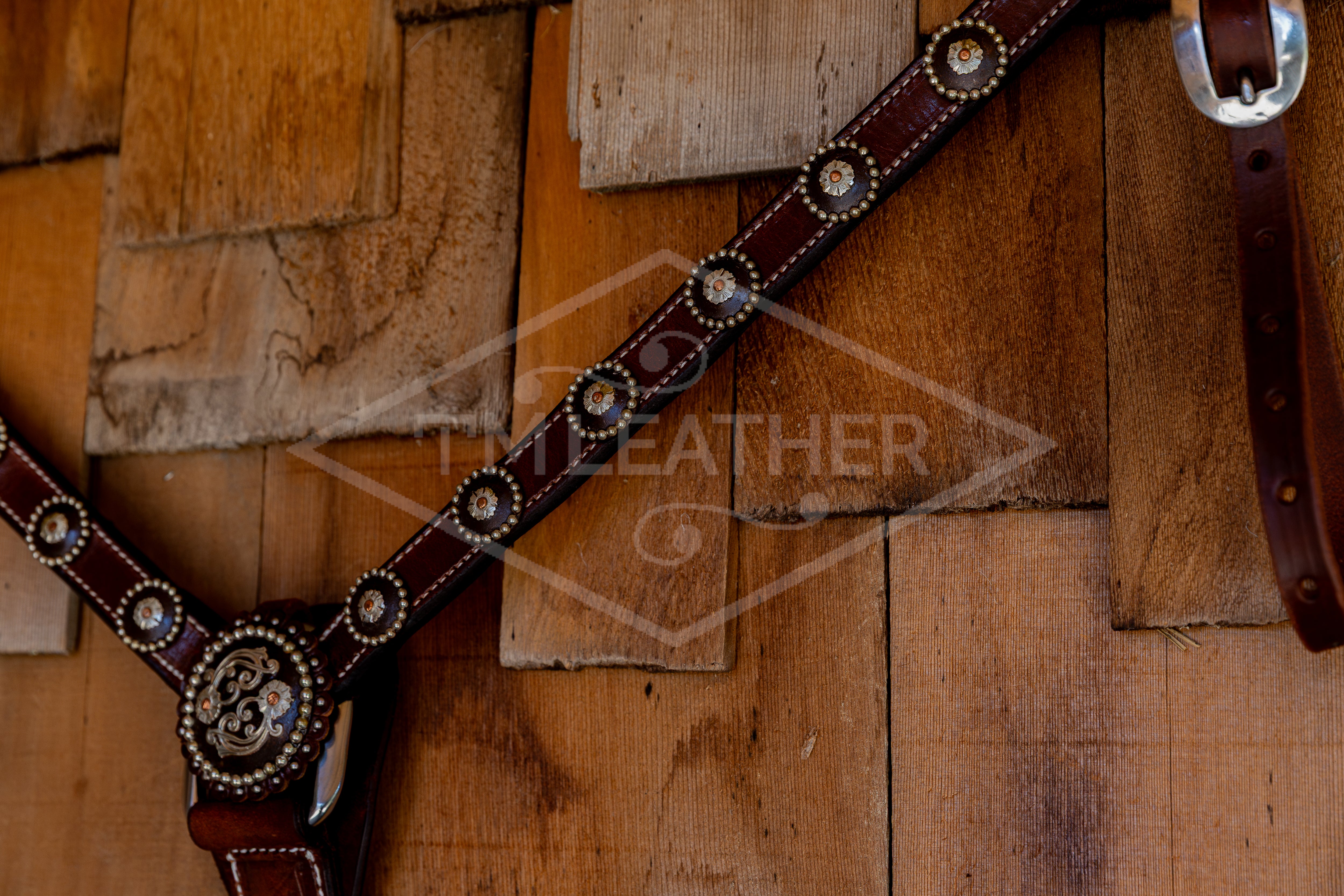 1" Natural Breastcollar w/ 14 Silver & Copper Round Flower Conchos & Matching Center Concho