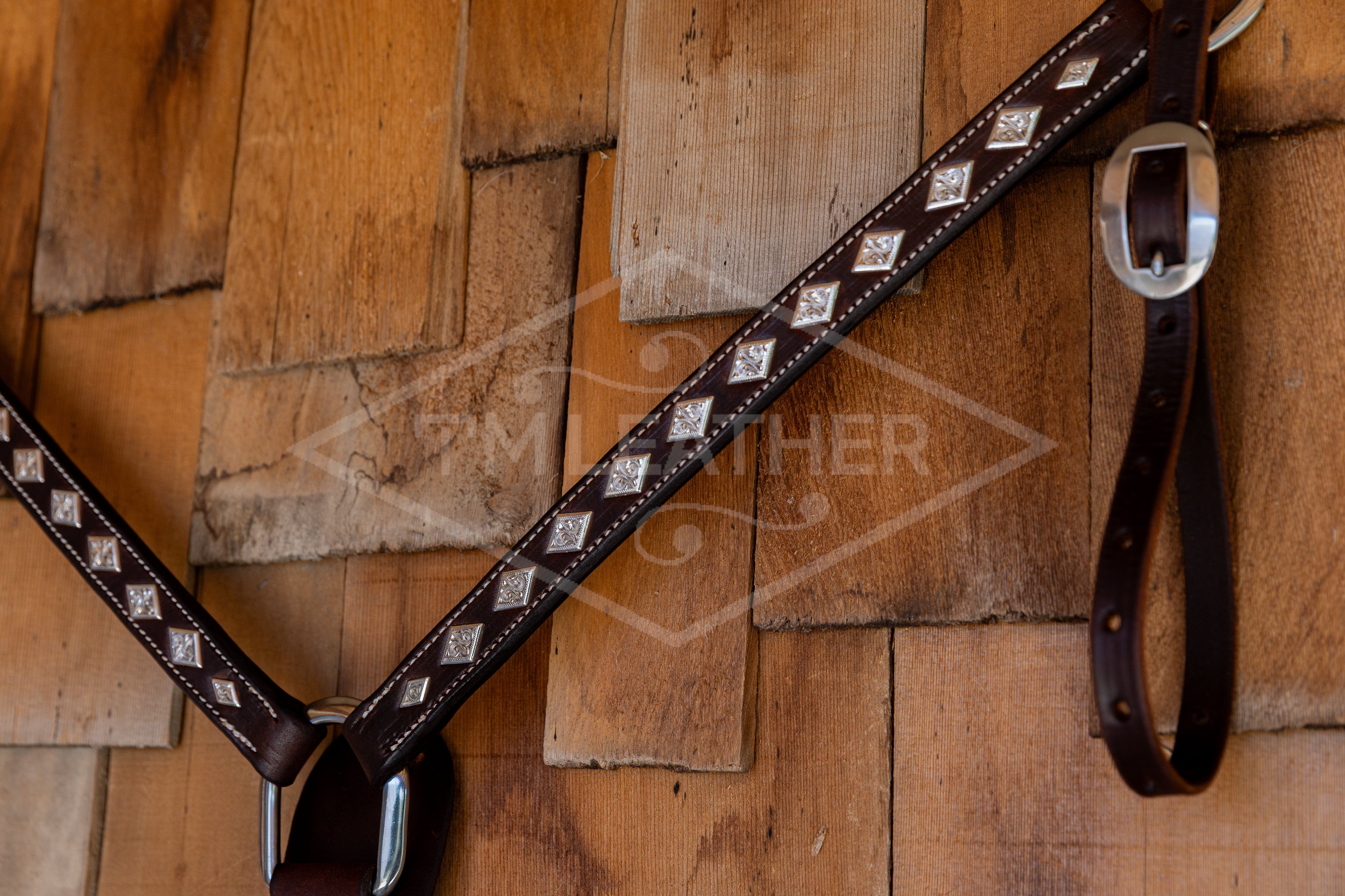 1" Natural Breastcollar w/ 24 Engraved Silver Diamond Conchos