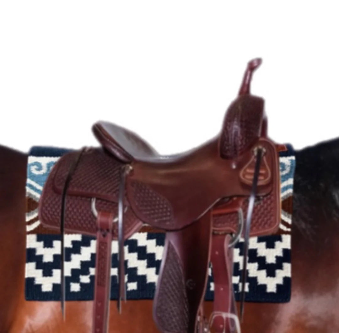 Cuttinup "The Casie" Contoured Show Blanket - Twiggy