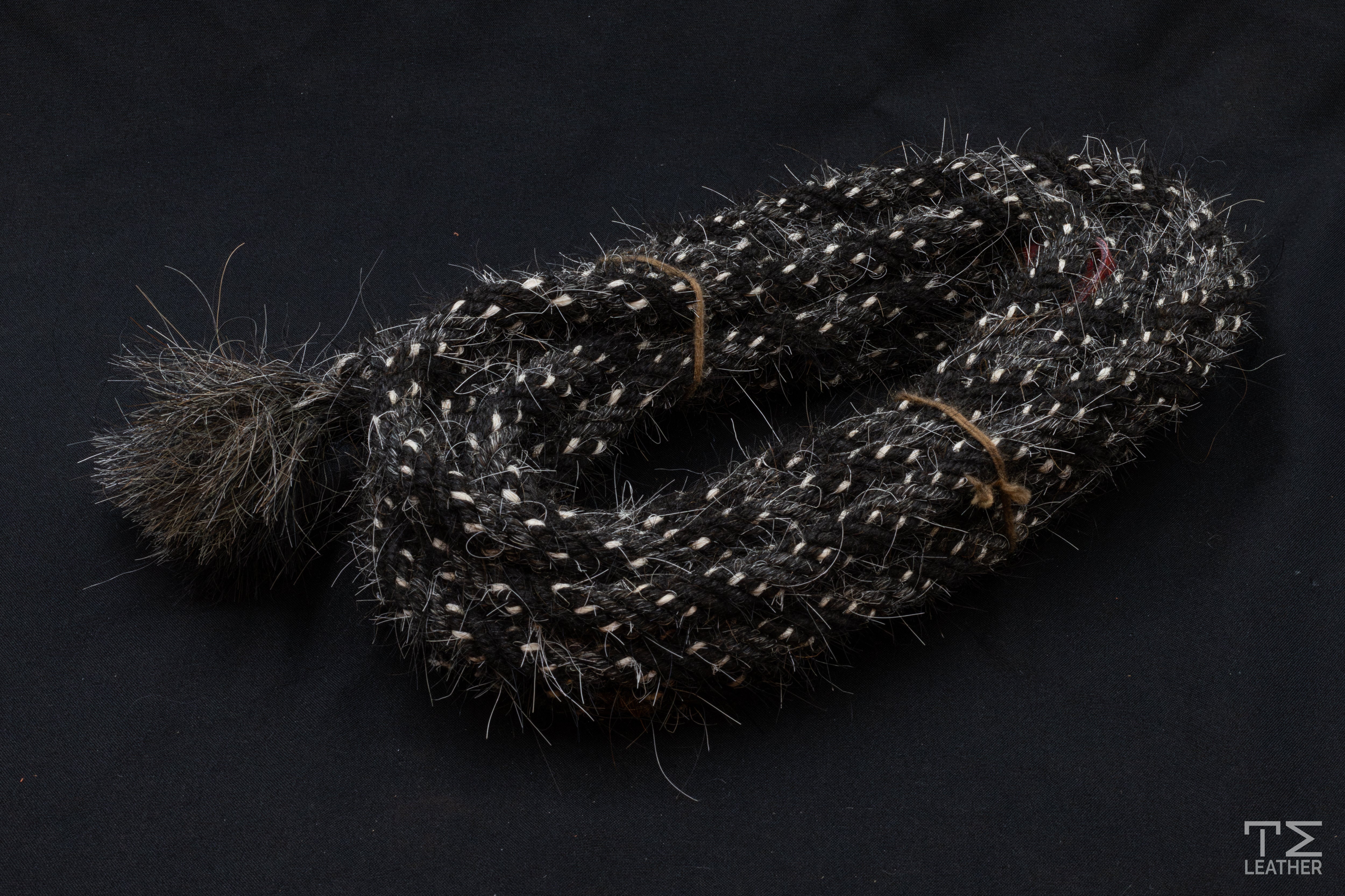 3/4" Black w/ White Accents Horsehair Mecate