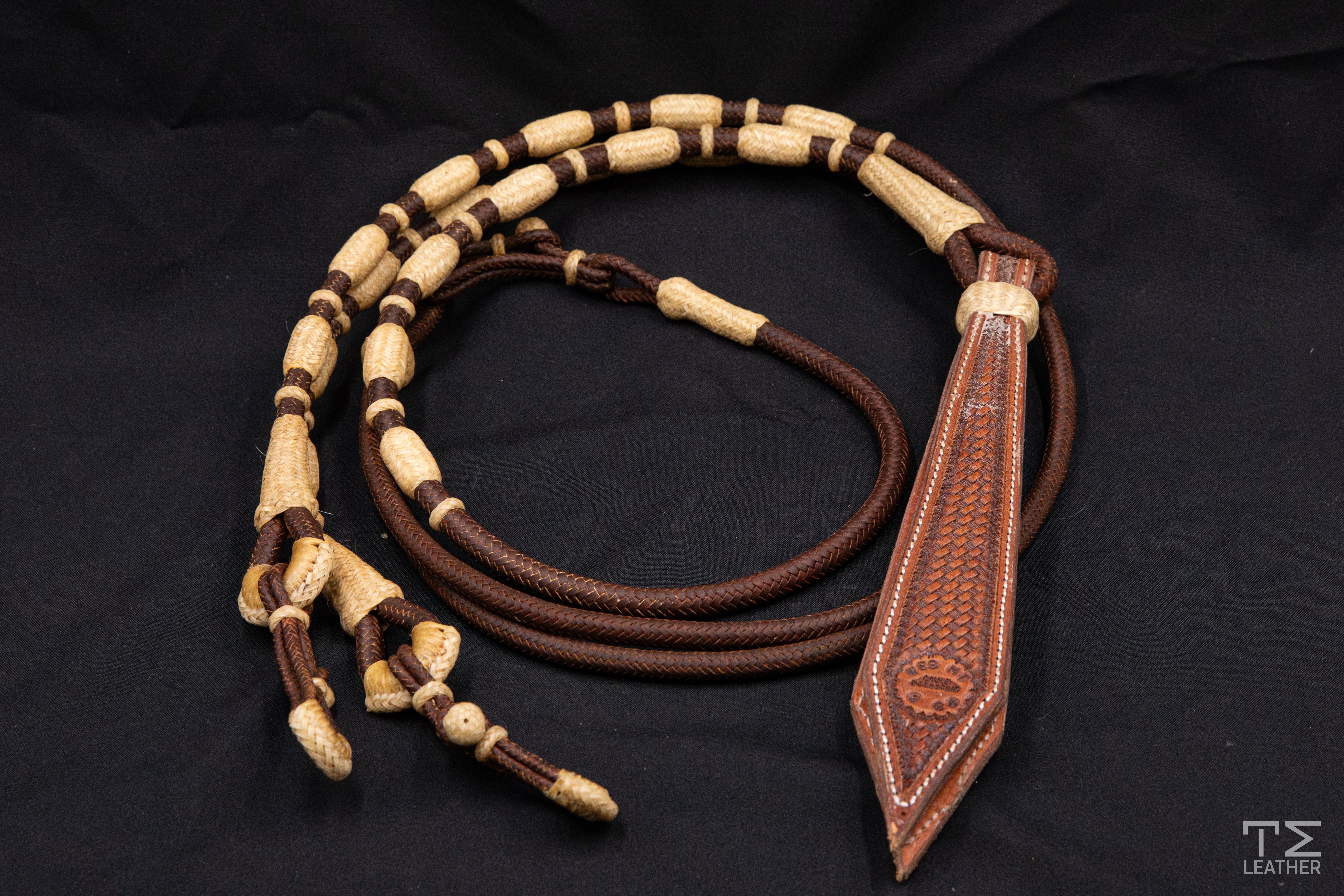 Calvin Hochstrat 1/4" Chocolate Kangaroo 12 Plait 104"
