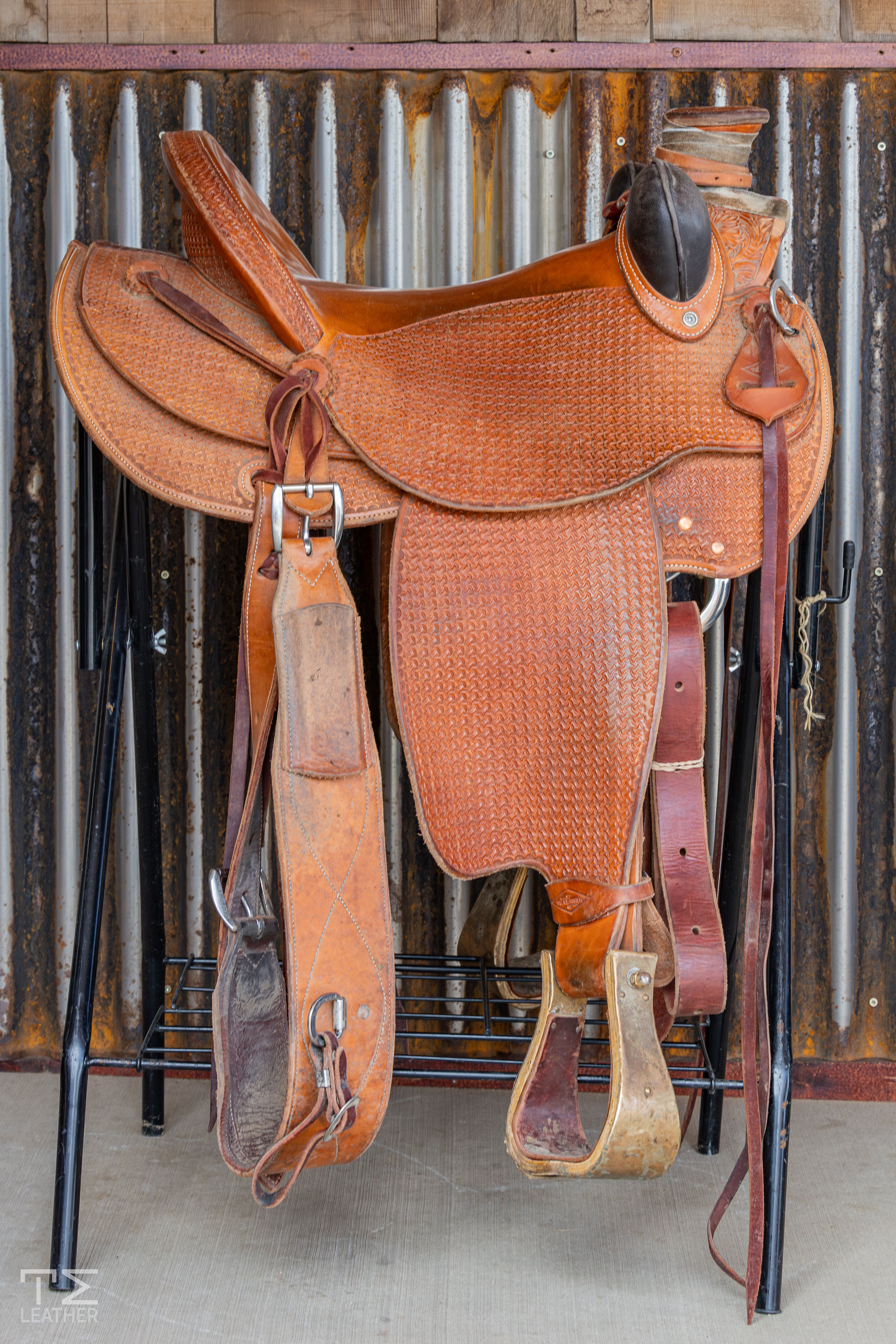 16" TM Leather and Saddlery Wade Ranch Saddle