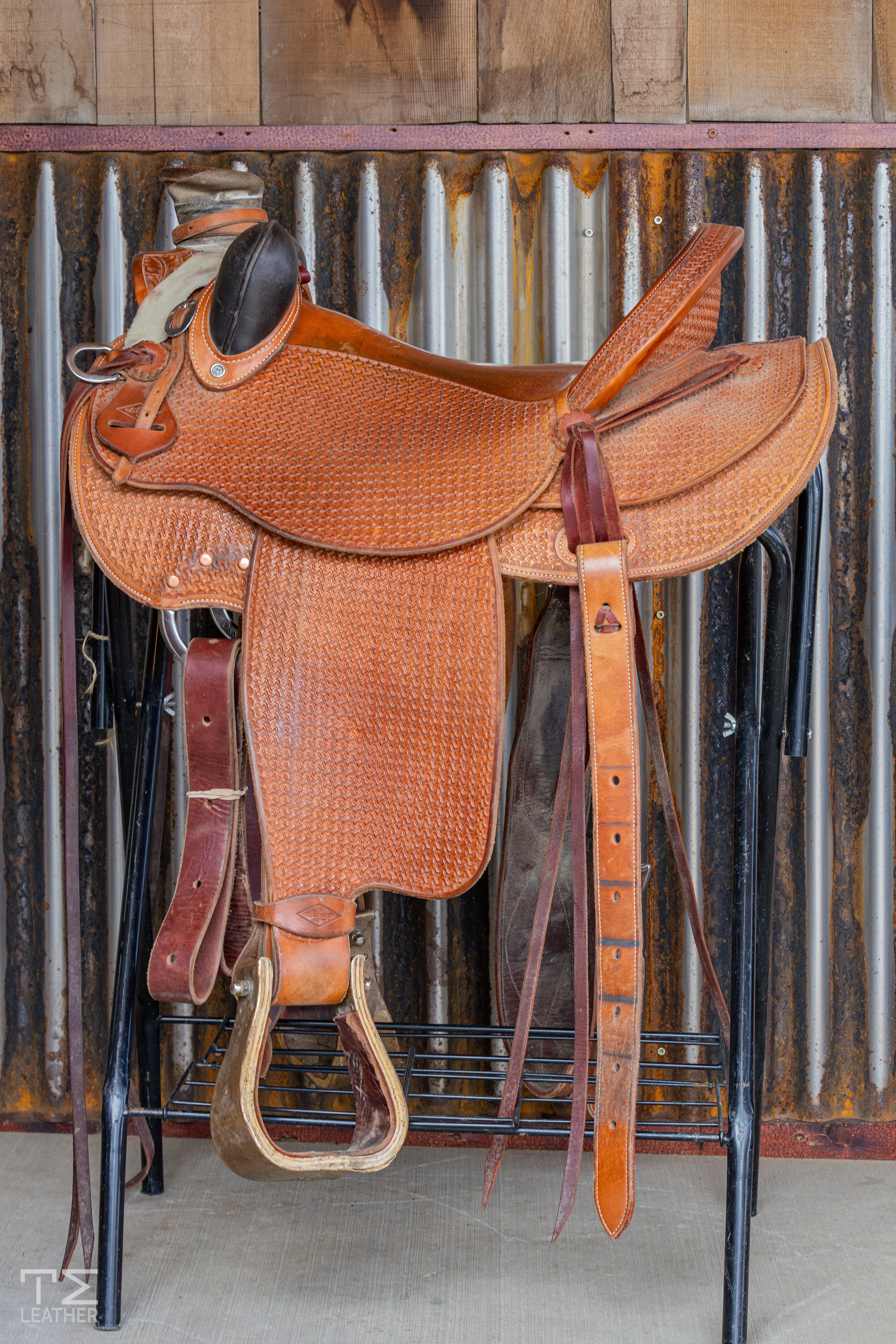 16" TM Leather and Saddlery Wade Ranch Saddle