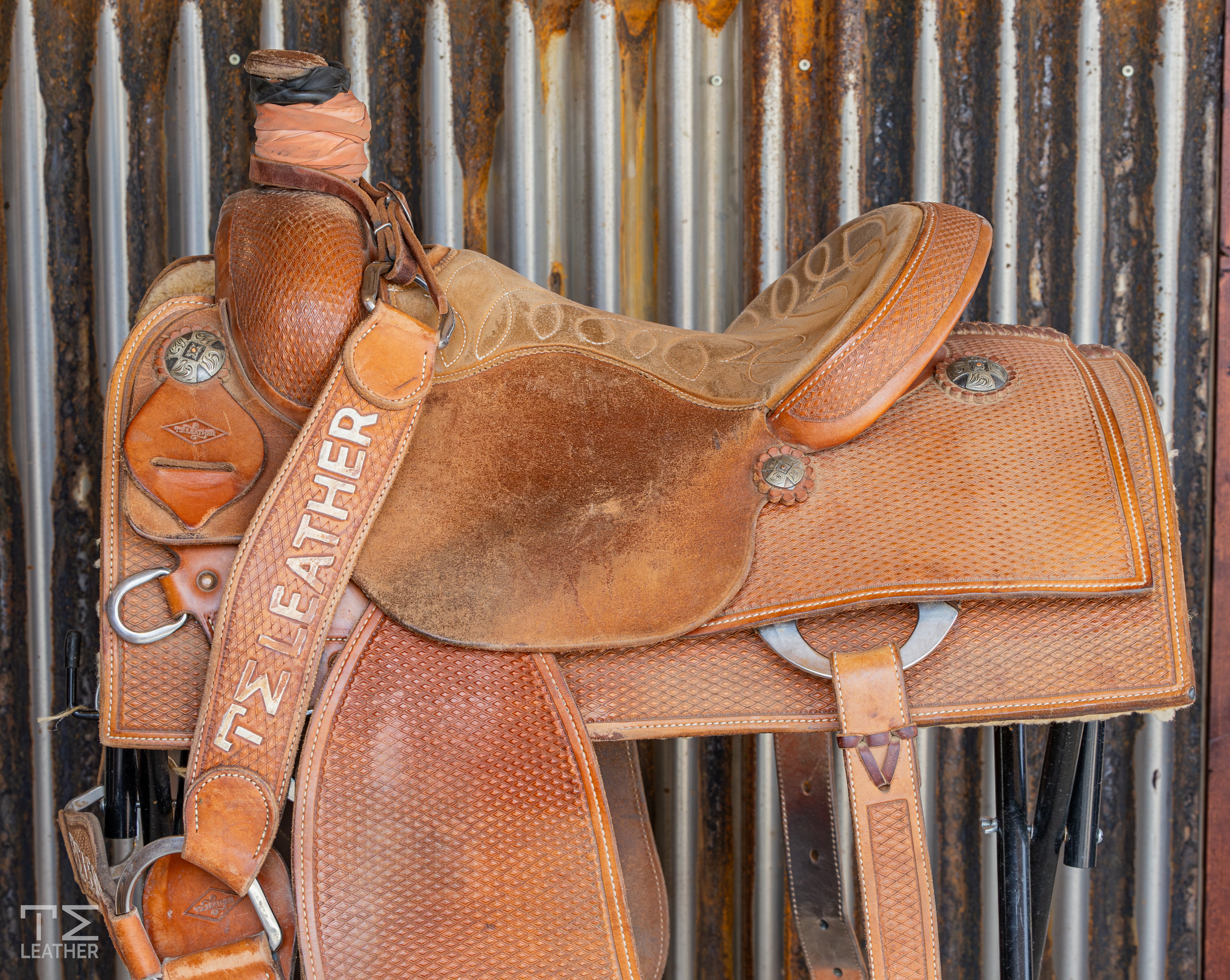 14" TM Team Roper - Chestnut Diamond Stamped USED